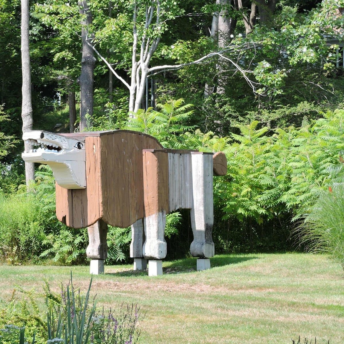 Ogunquit Museum of American Art sculpture image