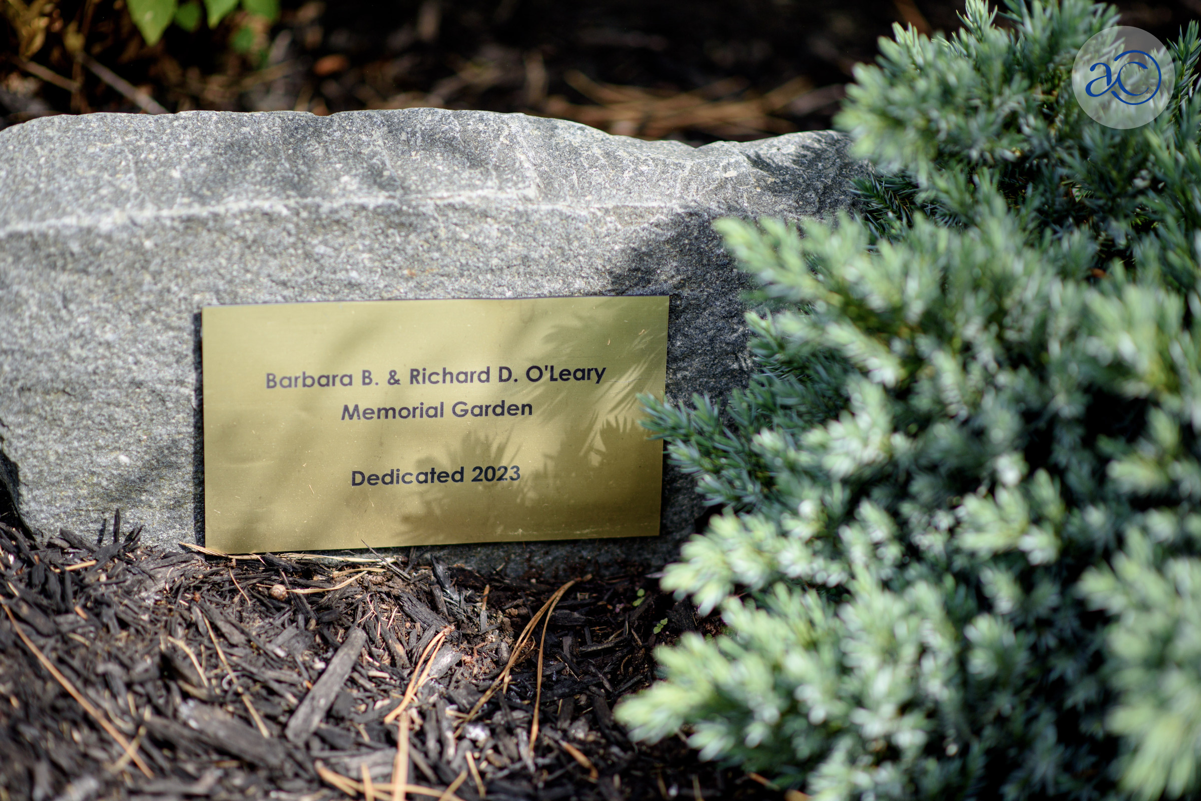 Barbara B. & Richard D. O'Leary Memorial Garden Plaque