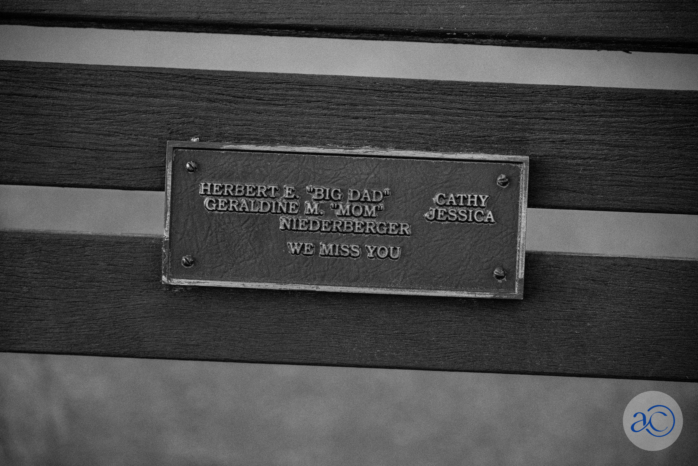 Herbert & Geraldine Niederberger bench plaque